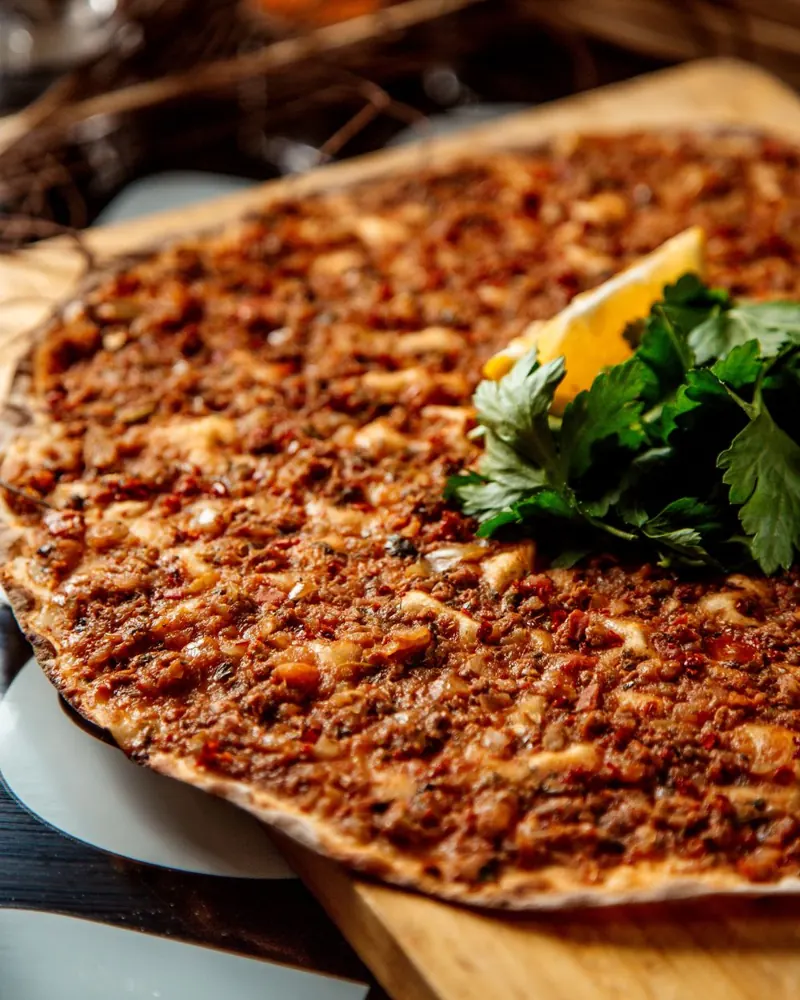 Limonlu lahmacun yakın plan